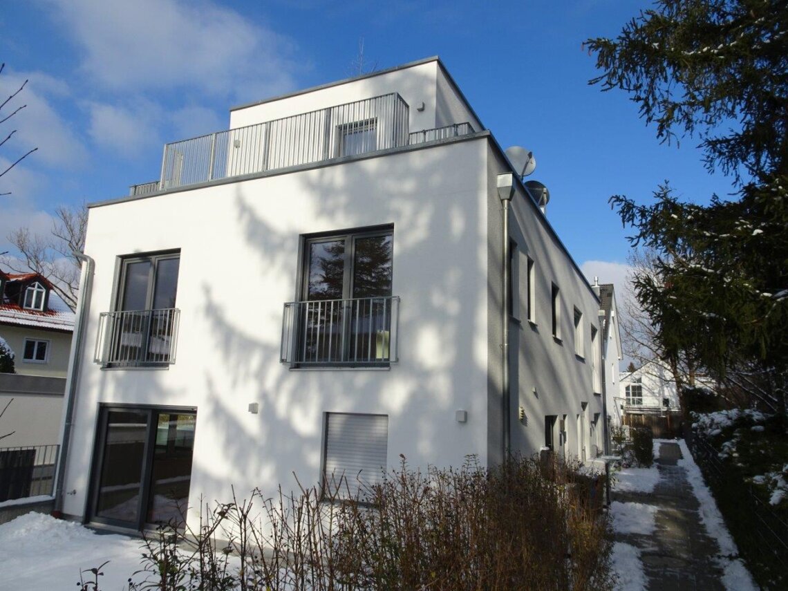 5ZimmerHaus mit 150 m² für 2.590,00 Euro monatlich kalt